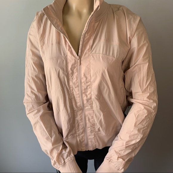 NWT LULULEMON PASTEL PINK SERVE IT ATHLETIC JACKET - Picture 1 of 10